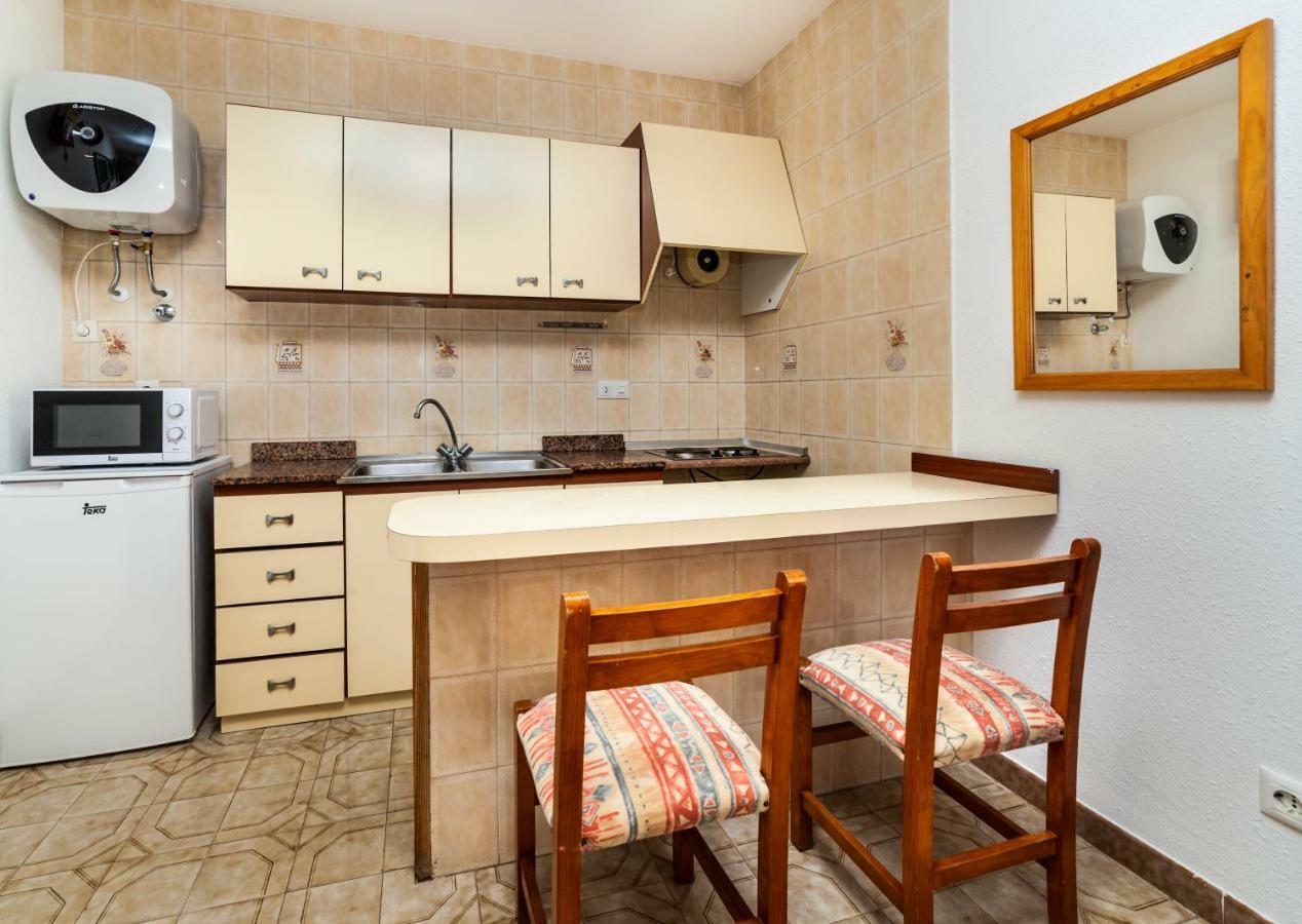 Apartamentos Charlys Can Picafort Can Picafort  Eksteriør bilde