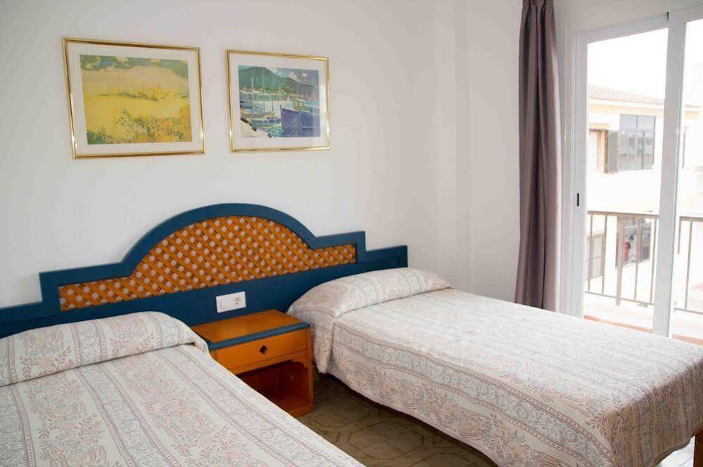 Apartamentos Charlys Can Picafort Can Picafort  Eksteriør bilde